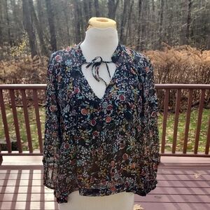 Mcguire medium Floral Black long sleeve Women's Top.